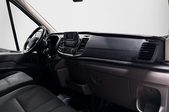 Ford Transit 8 of 17