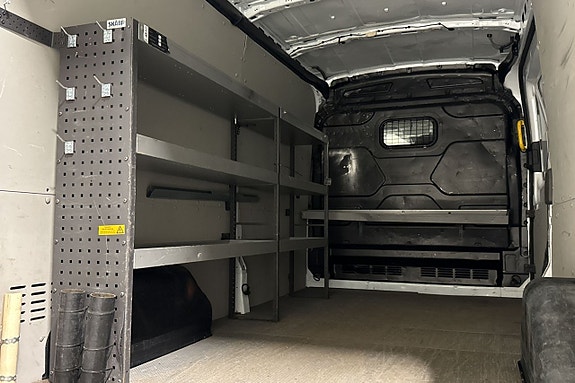 Ford Transit 16 of 17