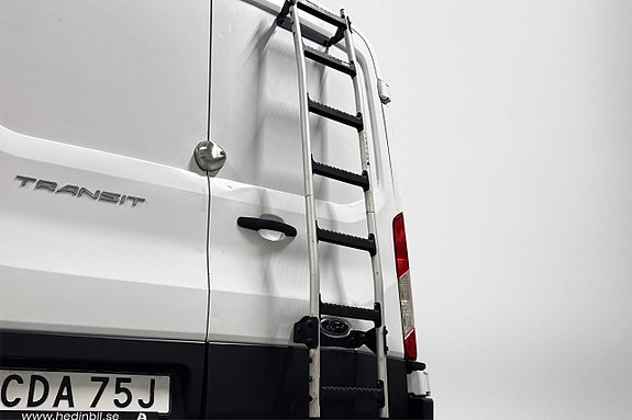 Ford Transit 17 of 17