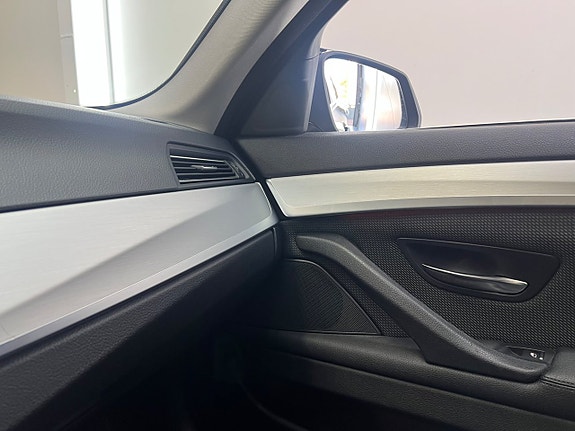 BMW 535i 18 of 30