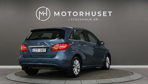 Mercedes-Benz B180 6 of 14