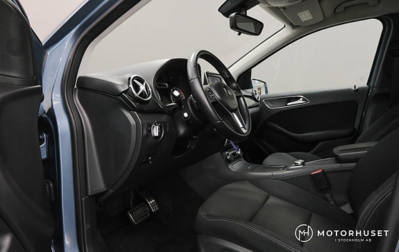 Mercedes-Benz B180 7 of 14