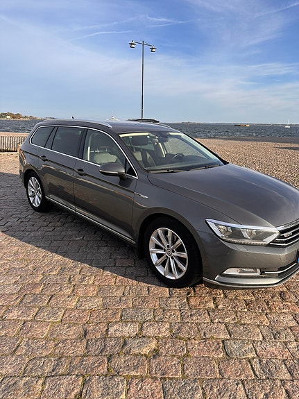 Volkswagen Passat 4 of 10