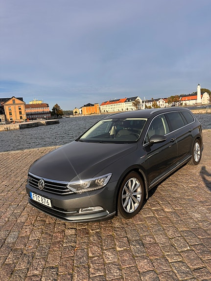Volkswagen Passat 3 of 10
