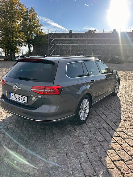 Volkswagen Passat 8 of 10