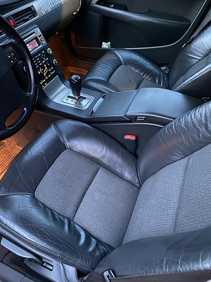 Volvo V70 5 of 7