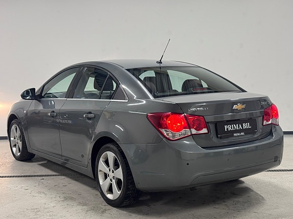 Chevrolet Cruze 6 of 17