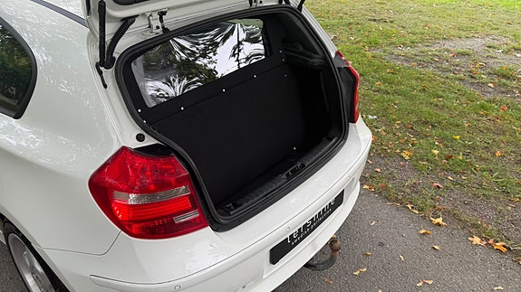 BMW 118d 8 of 11