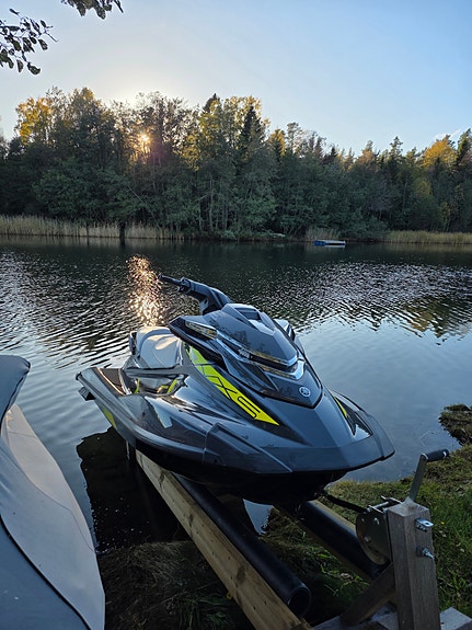 Yamaha Waverunner VXS 1800 4 of 4