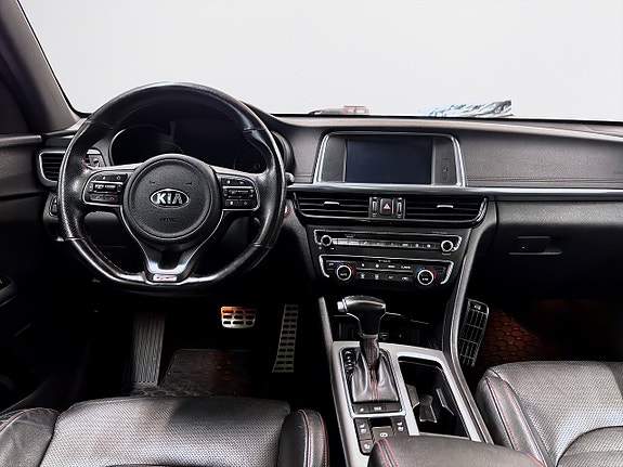 Kia Optima 10 of 17