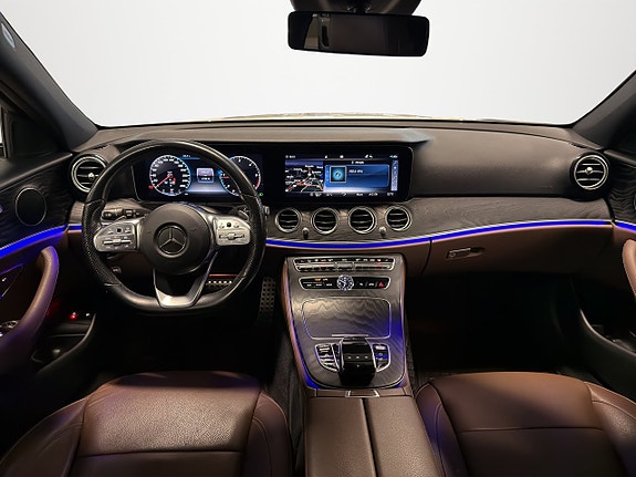 Mercedes-Benz E220 13 of 18