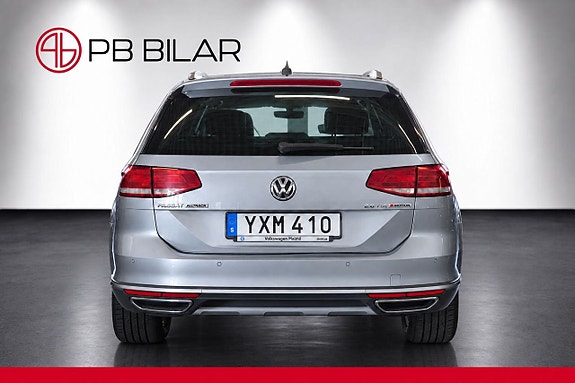 Volkswagen Passat Alltrack 7 of 30