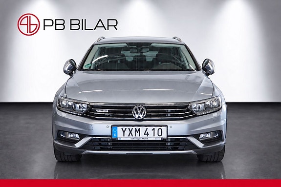 Volkswagen Passat Alltrack 5 of 30