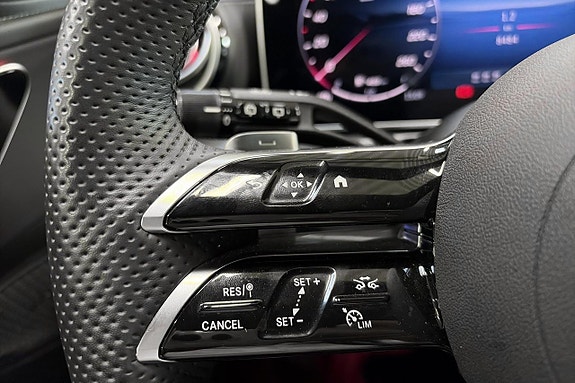 Mercedes-Benz C300 e 8 of 24