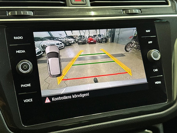 Volkswagen Tiguan 24 of 25