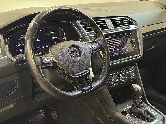 Volkswagen Tiguan 15 of 25