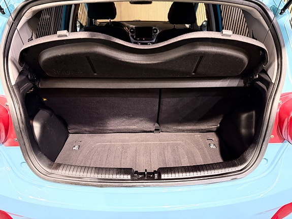 Hyundai i10 10 of 19