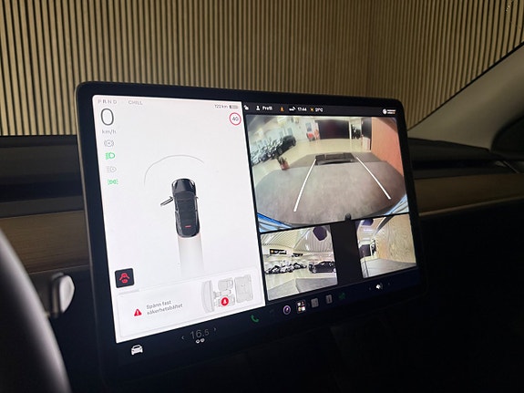 Tesla Model Y 19 of 26