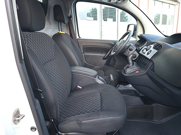 Renault Kangoo Express 11 of 15