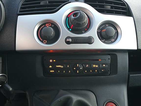 Renault Kangoo Express 13 of 15