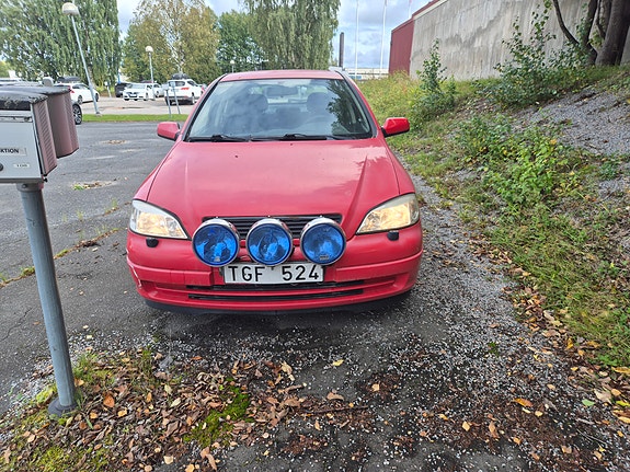 Opel Astra 3 of 7