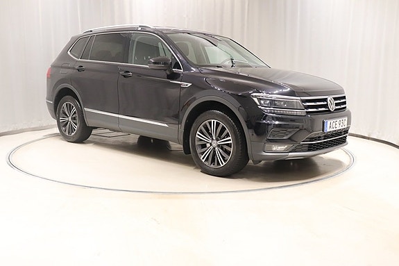 Volkswagen Tiguan Allspace 3 of 11
