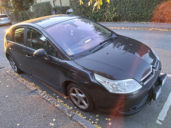 Citroen C4 2 of 2
