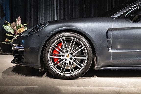 Porsche Panamera Turbo 6 of 23