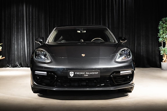 Porsche Panamera Turbo 3 of 23