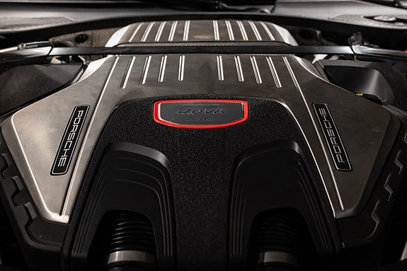 Porsche Panamera Turbo 21 of 23