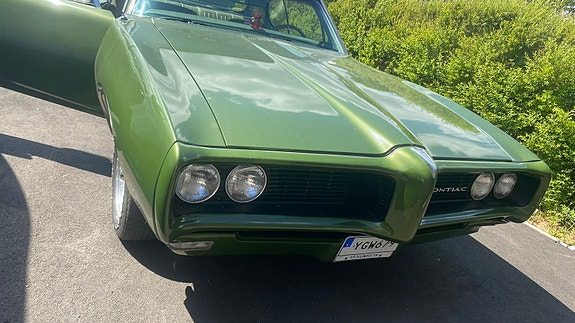 Pontiac LeMans 2 of 6