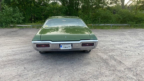 Pontiac LeMans 4 of 6