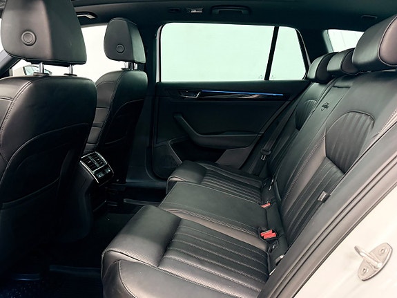Skoda Superb 9 of 24