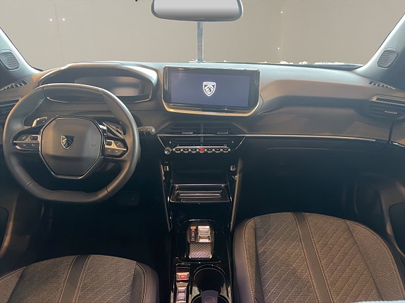 Peugeot 2008 11 of 13