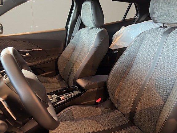 Peugeot 2008 9 of 13