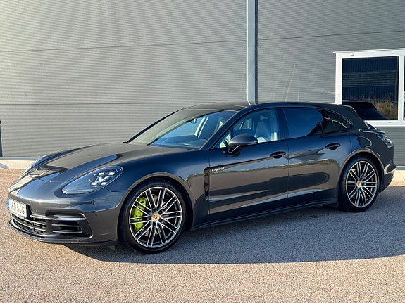 Porsche Panamera 4 14 of 16