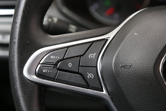 Renault Clio 14 of 24