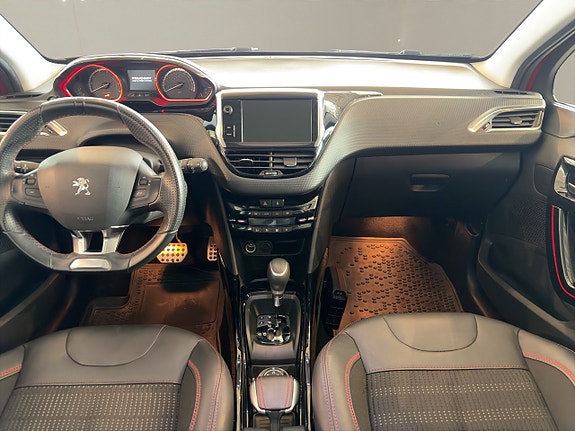 Peugeot 2008 11 of 13