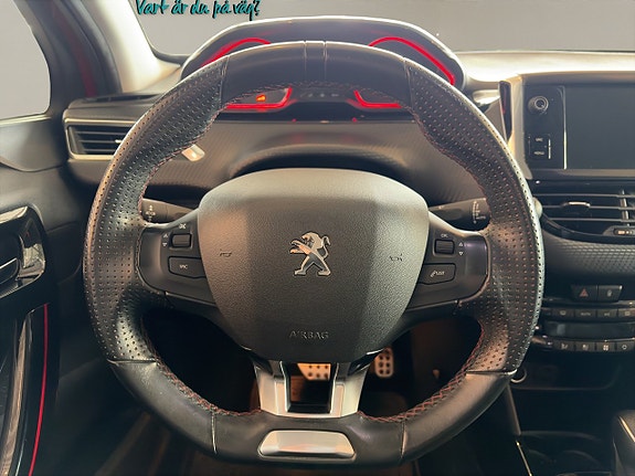 Peugeot 2008 10 of 13