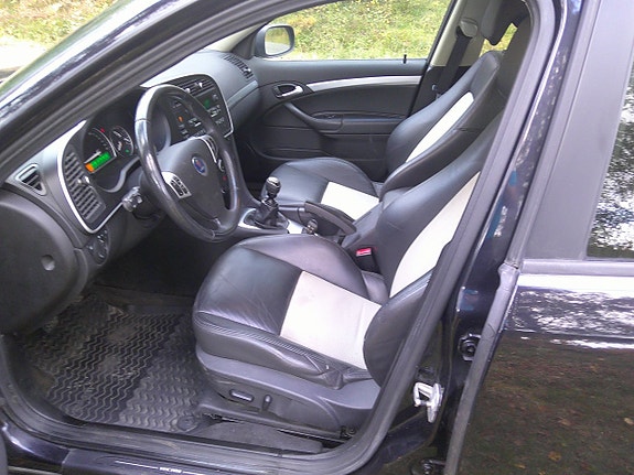 Saab 9-3 4 of 12