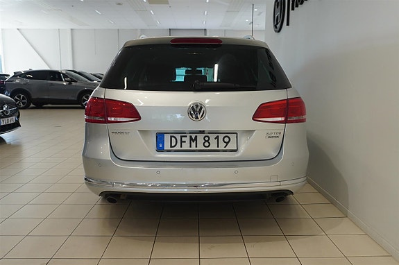 Volkswagen Passat 6 of 10