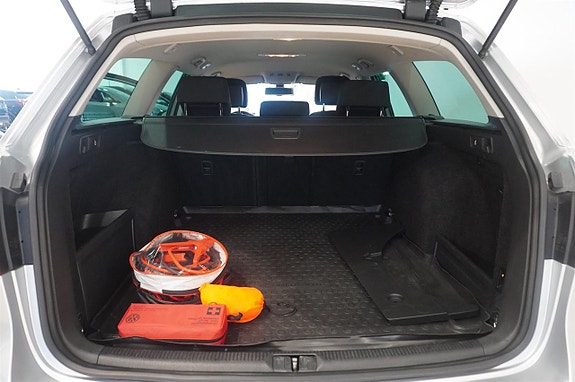 Volkswagen Passat 9 of 10