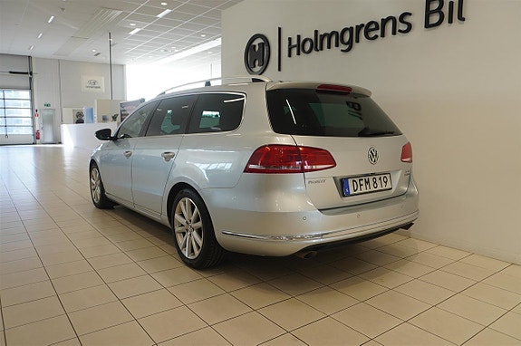 Volkswagen Passat 5 of 10