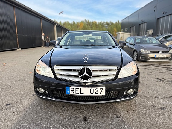 Mercedes-Benz C180