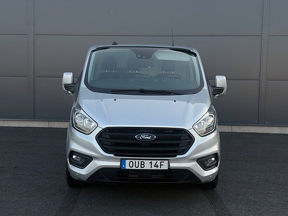 Ford Transit Custom 10 of 26