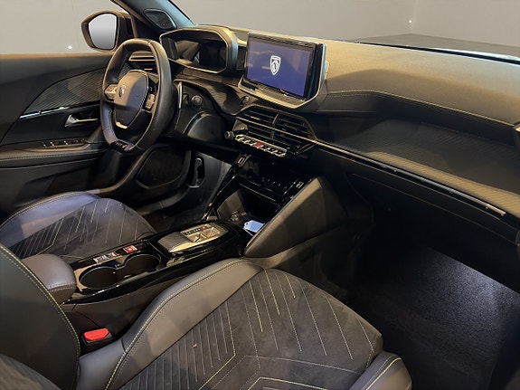 Peugeot 2008 12 of 13