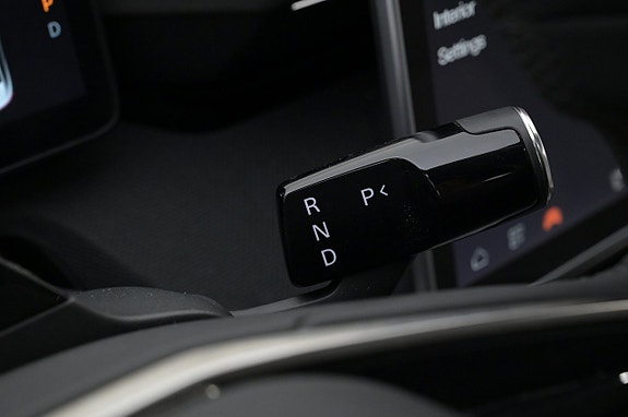 Polestar 4 8 of 27