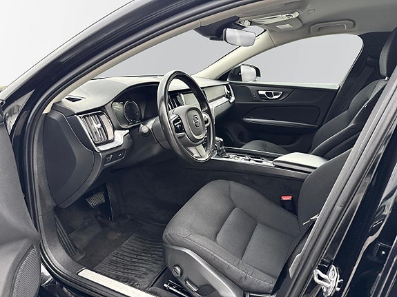 Volvo V60 13 of 19