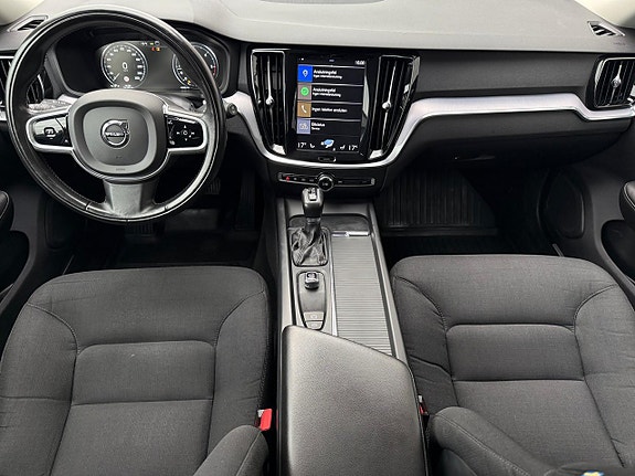 Volvo V60 11 of 19