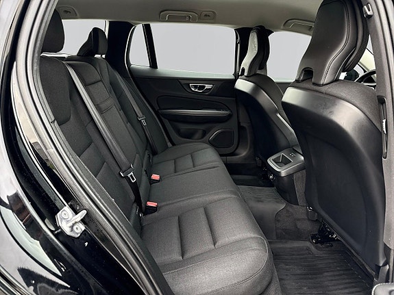 Volvo V60 9 of 19